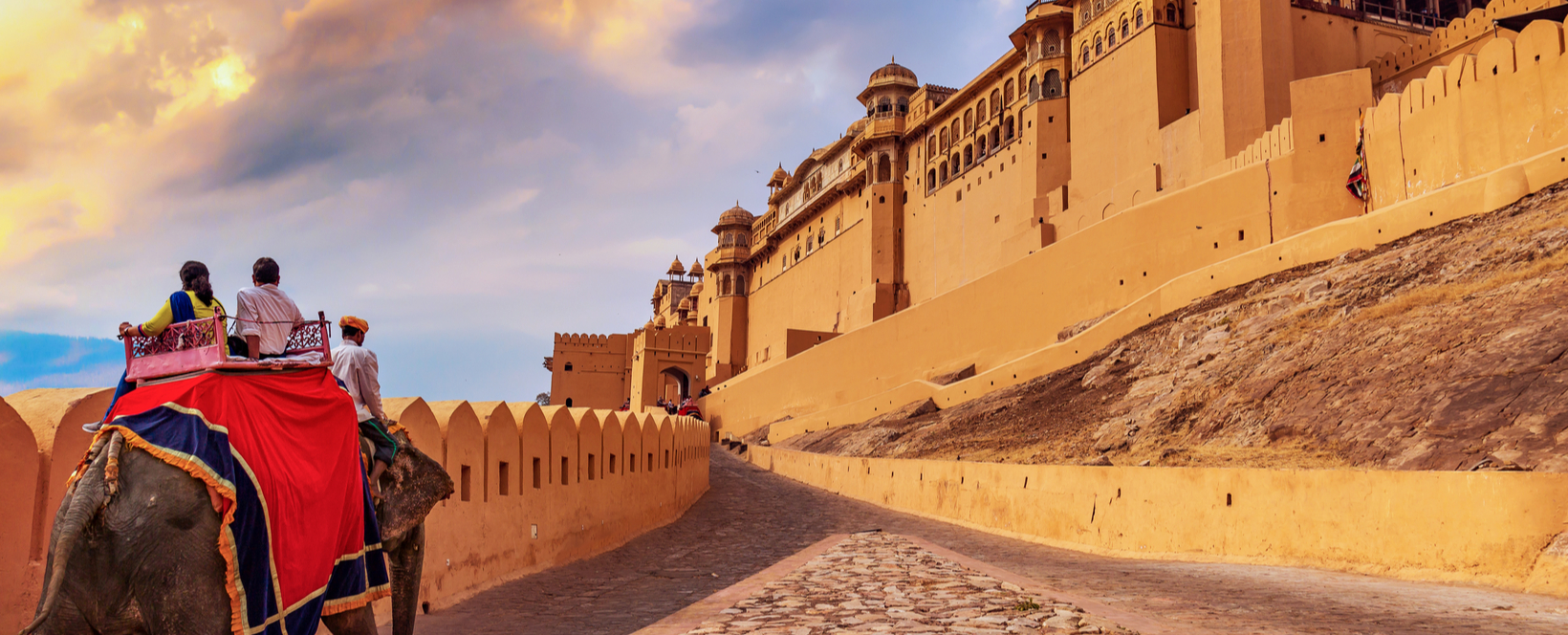 Palace with Desert Safari